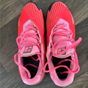 Nike Tennis Court Air Zoom Vapor Cage 4 Pink Laser Crimson Women’s 9, Men’s 7.5
